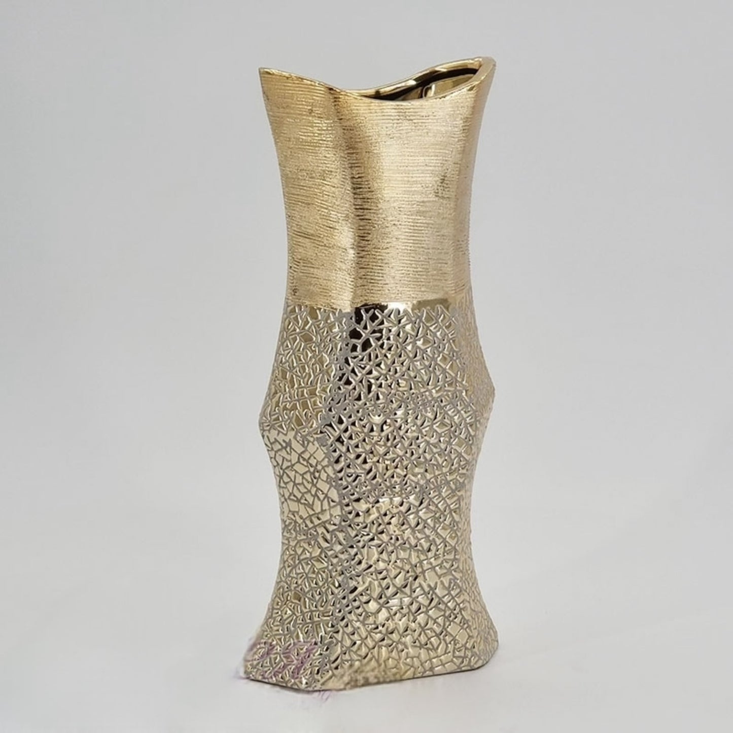 166062 Луксозна ваза в златисто