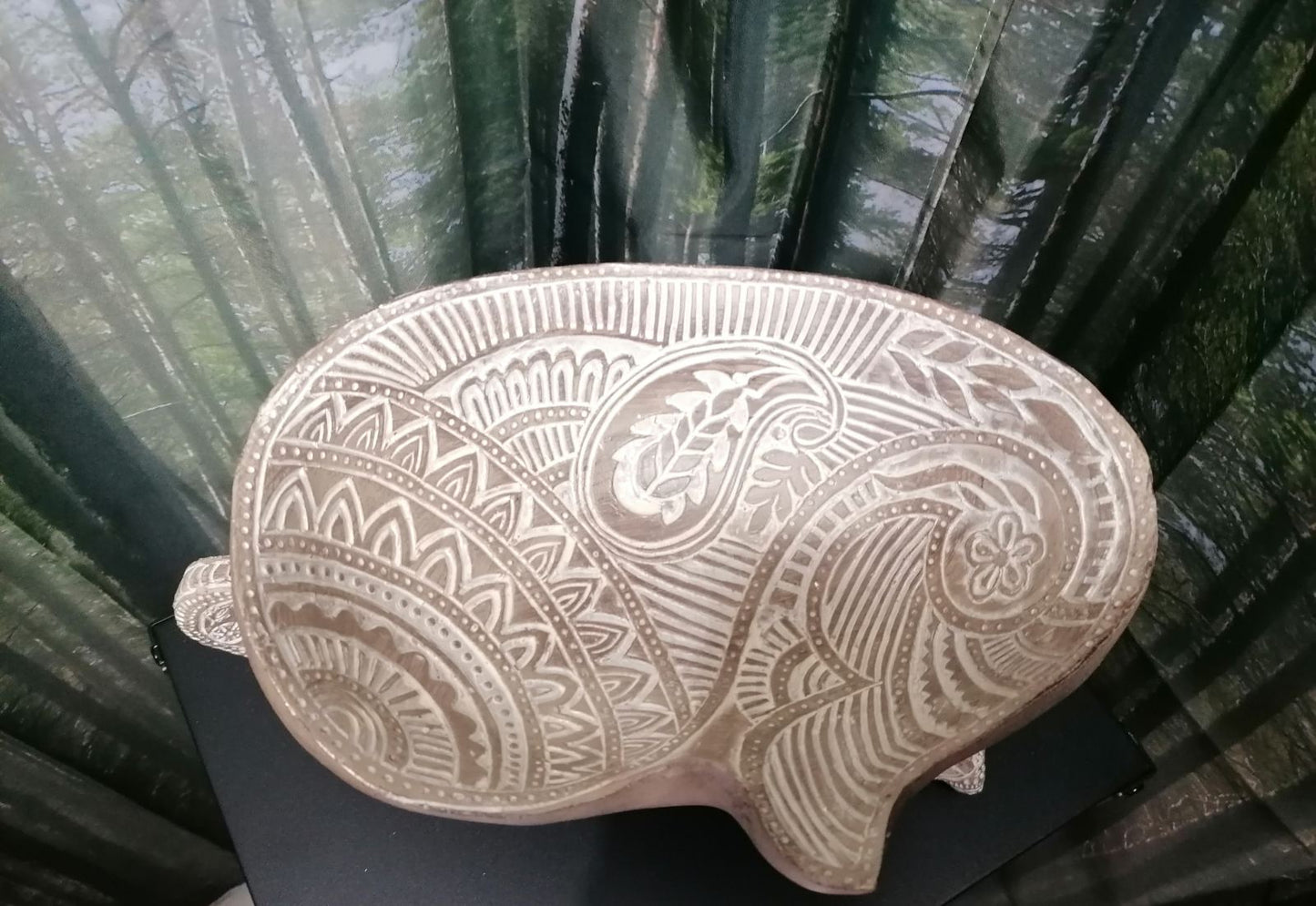 Elephant fruit bowl