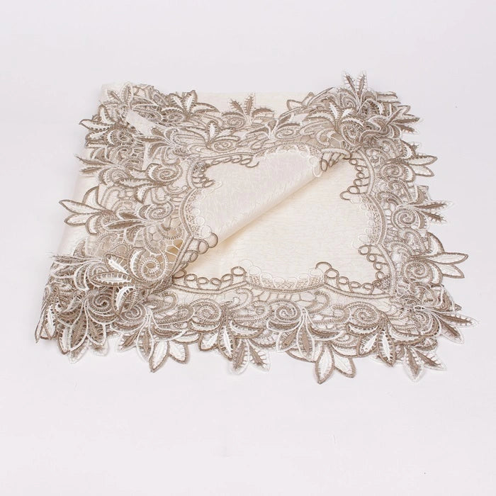 8343 Покривка - каре - тишлайфер за маса.