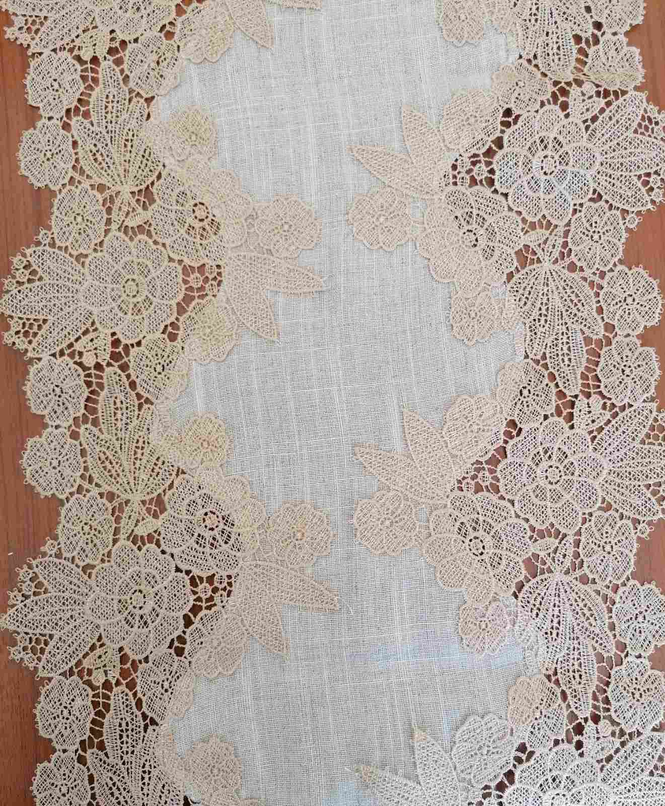 098 Луксозна покривка - каре тишлайфер за маса 35/180