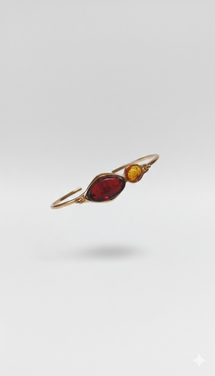 Сребърни бижута с кехлибар и позлата. Кехлибар със сребро.