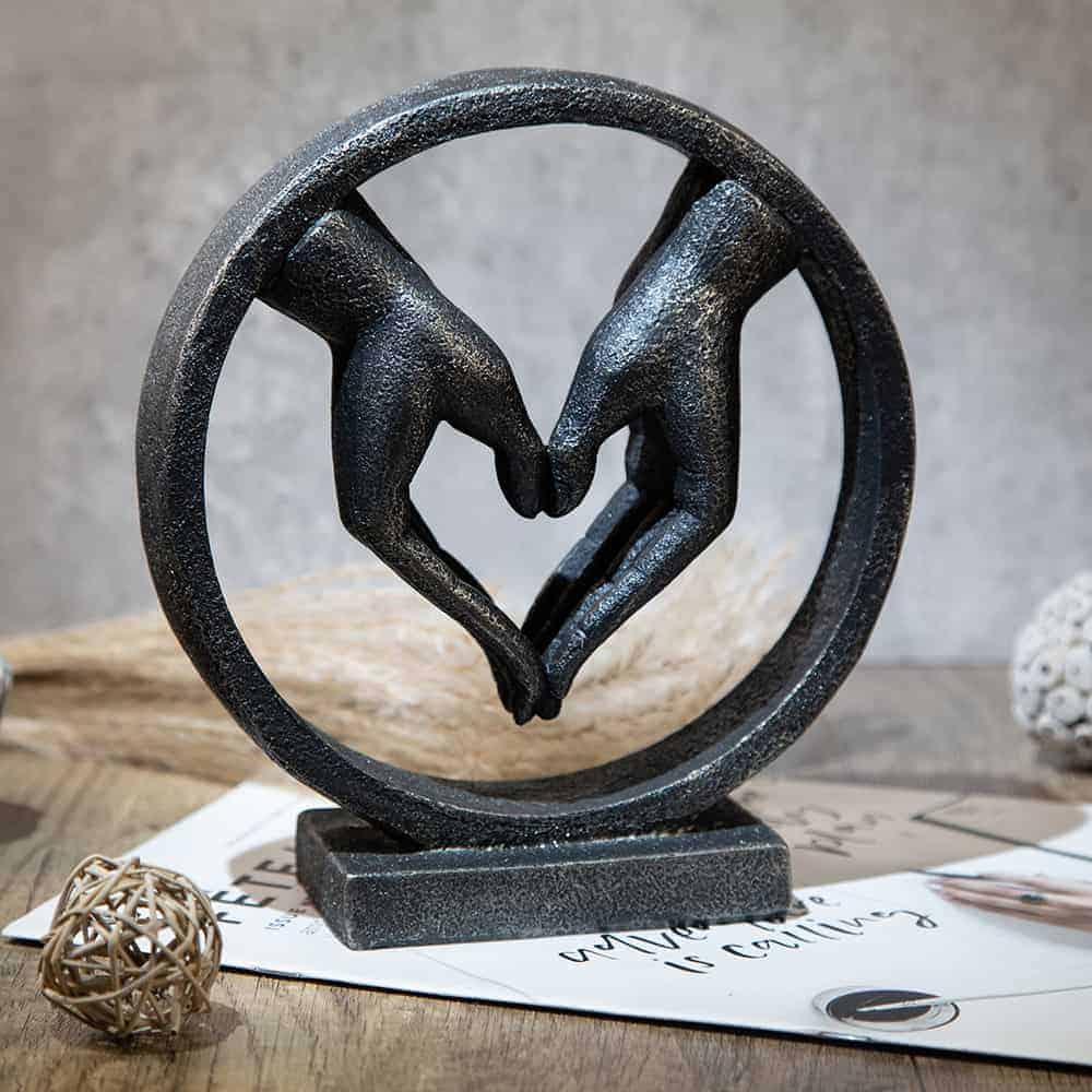 81031262 : Decorative statuette – Hands