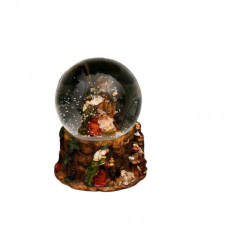 JH59: Christmas paperweight Holy Family