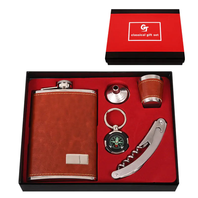 85877 : Set of flask with accessories /leather and metal/