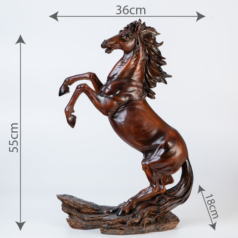 81018347 : Decorative statuette of a horse standing on its hind legs