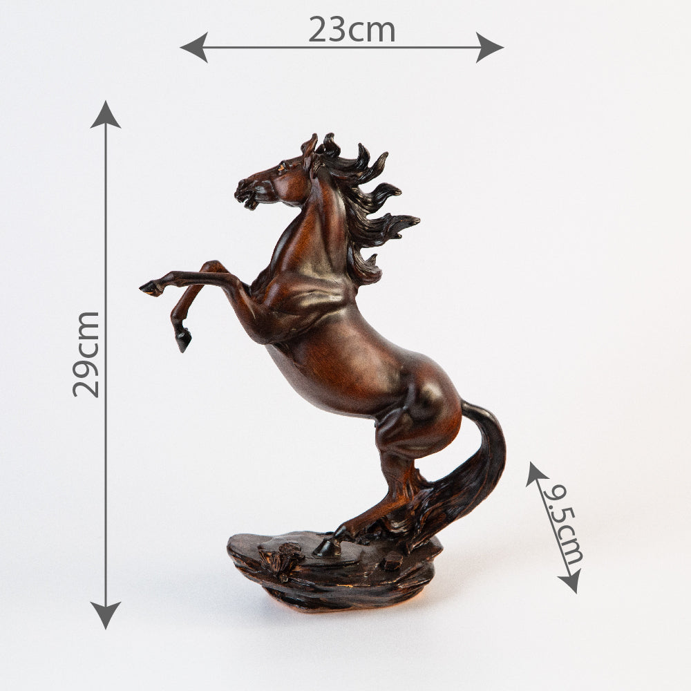81025960 : Decorative statuette medium horse
