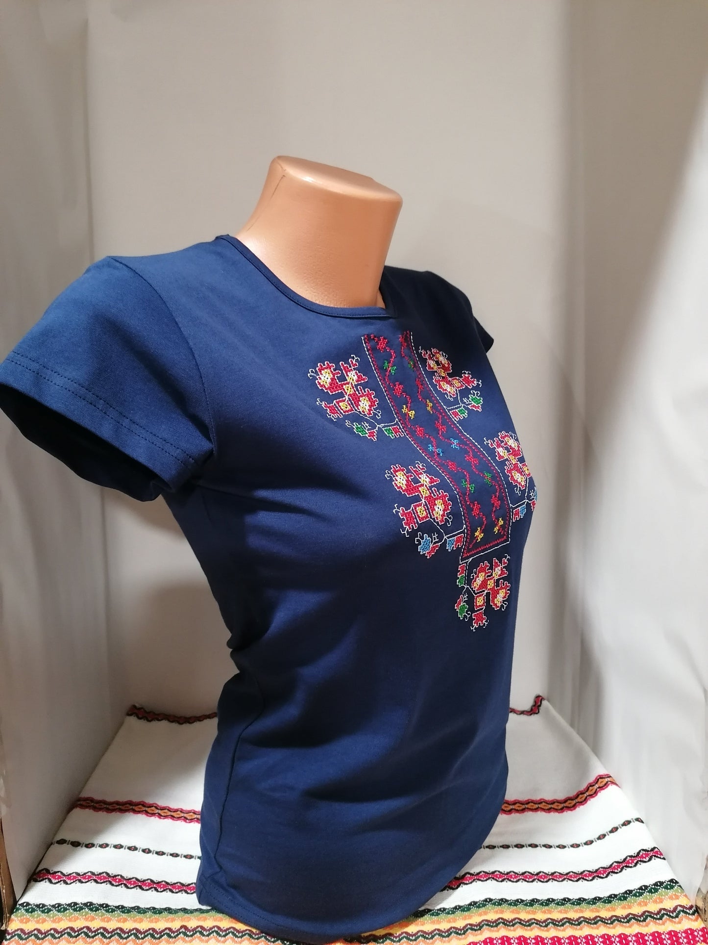 Women's blue t-shirt with Gabrovi embroidery - embroidered