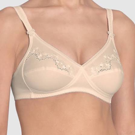 10008400 Сутиен Триумф, памучен без банел Elasti Cross + Cotton 99% Налични от обявените. Изпращаме веднага