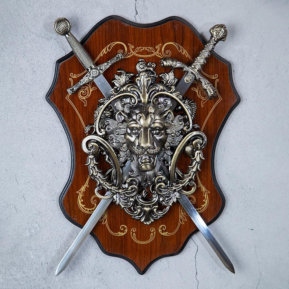 81031692 Декорация за стена- Мечове