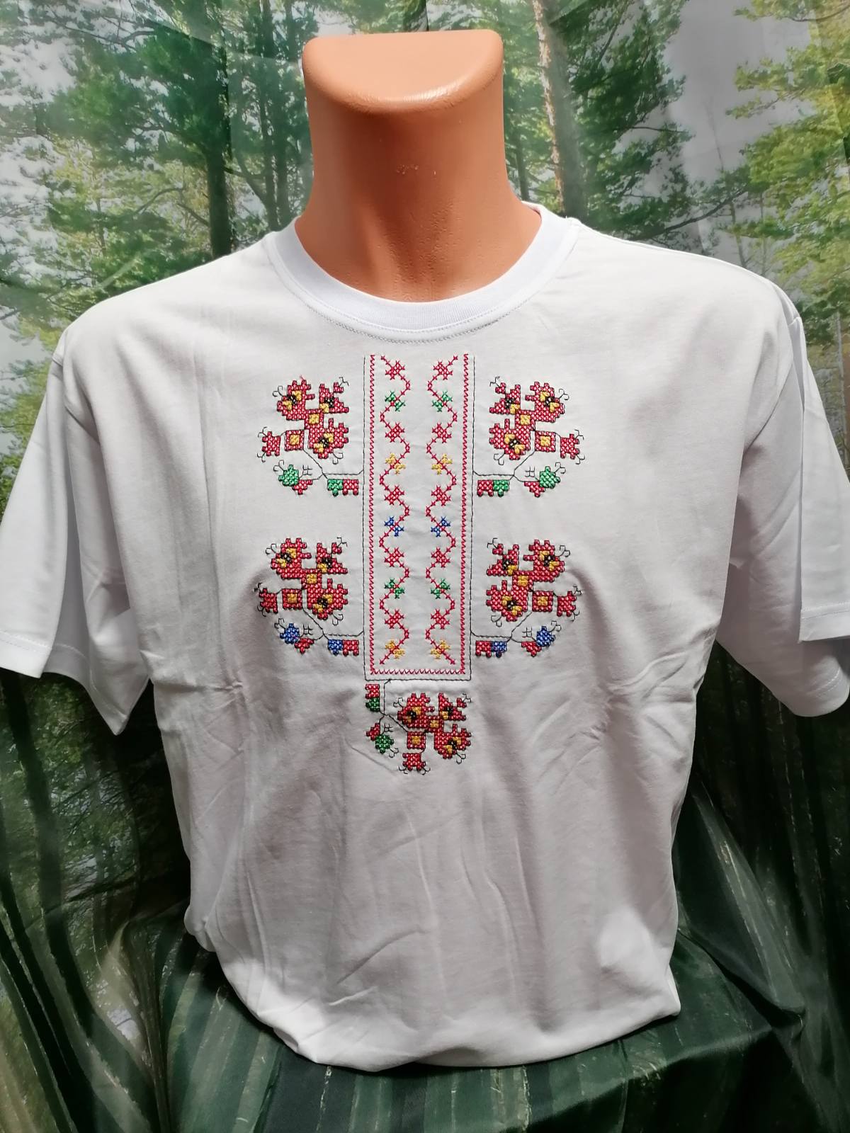 Men's white T-shirt with Gabrovo embroidery