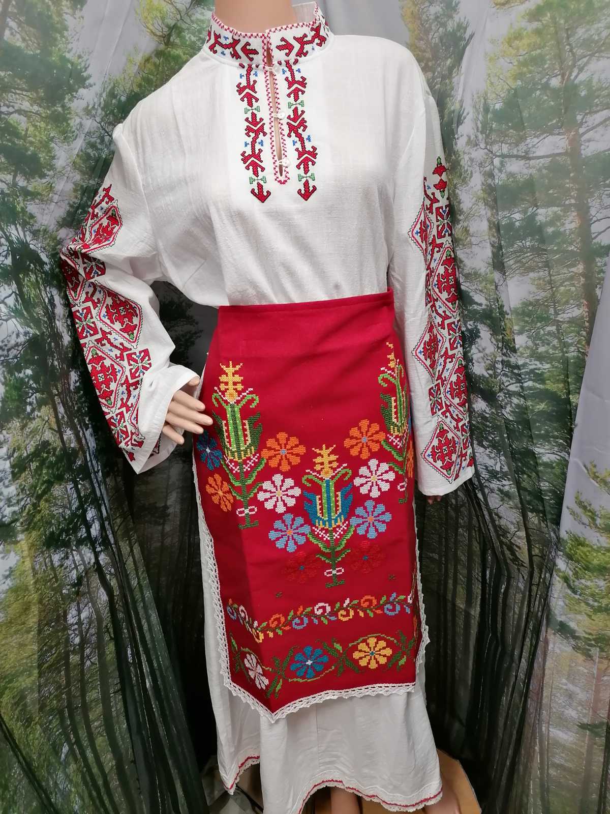 Дамска дълга шопска риза - бродирана