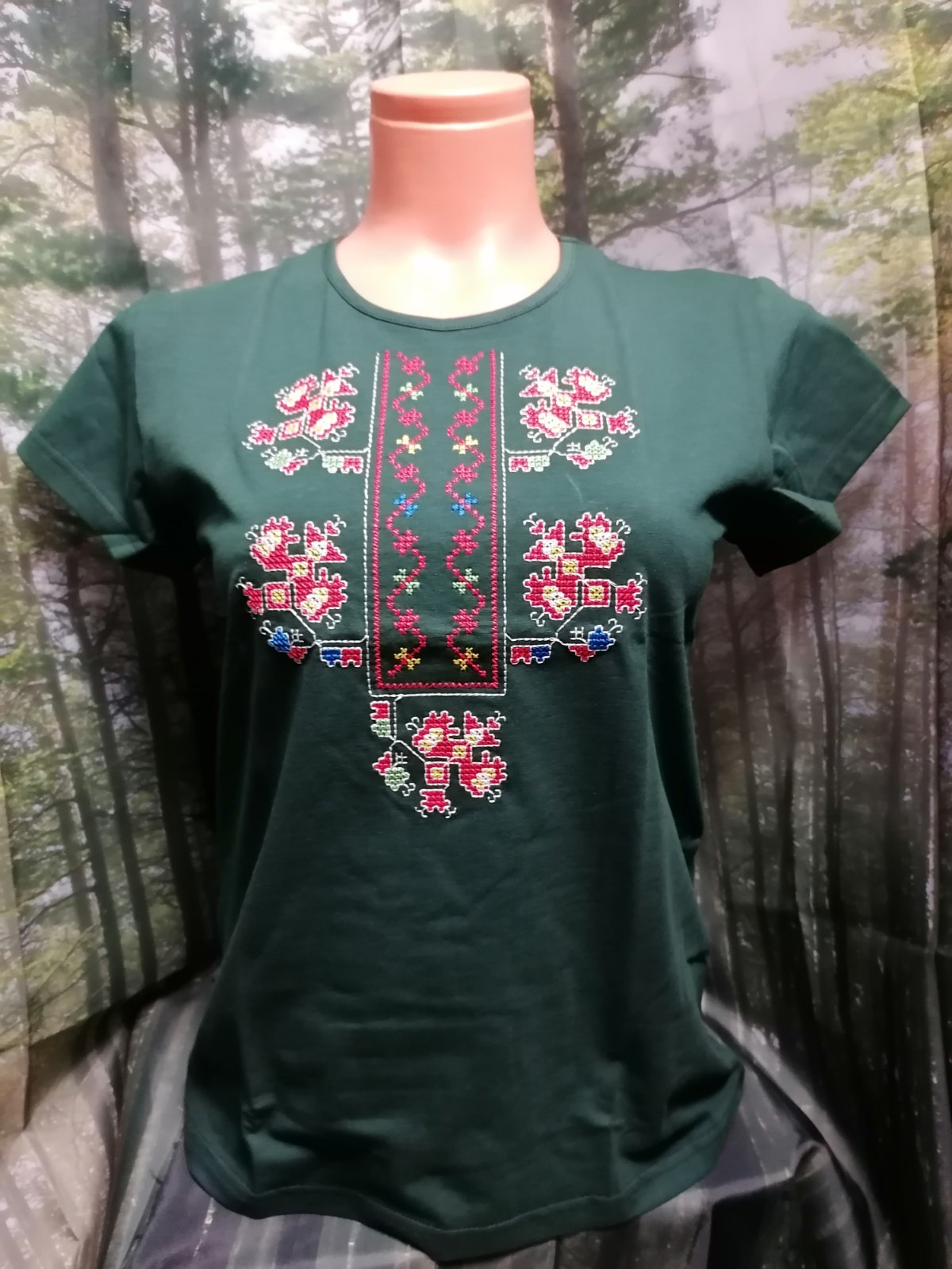 Women's green t-shirt with Gabrovi embroidery - embroidered