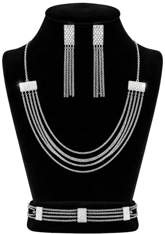 8000120 Сребърна бижутерия от България.