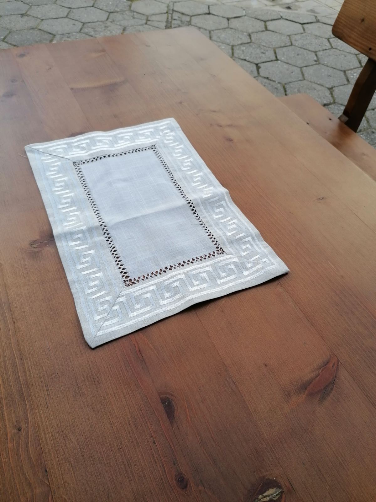 SG 01-1 Стилна салфетка ,тишлайфер, каре за маса 30/45