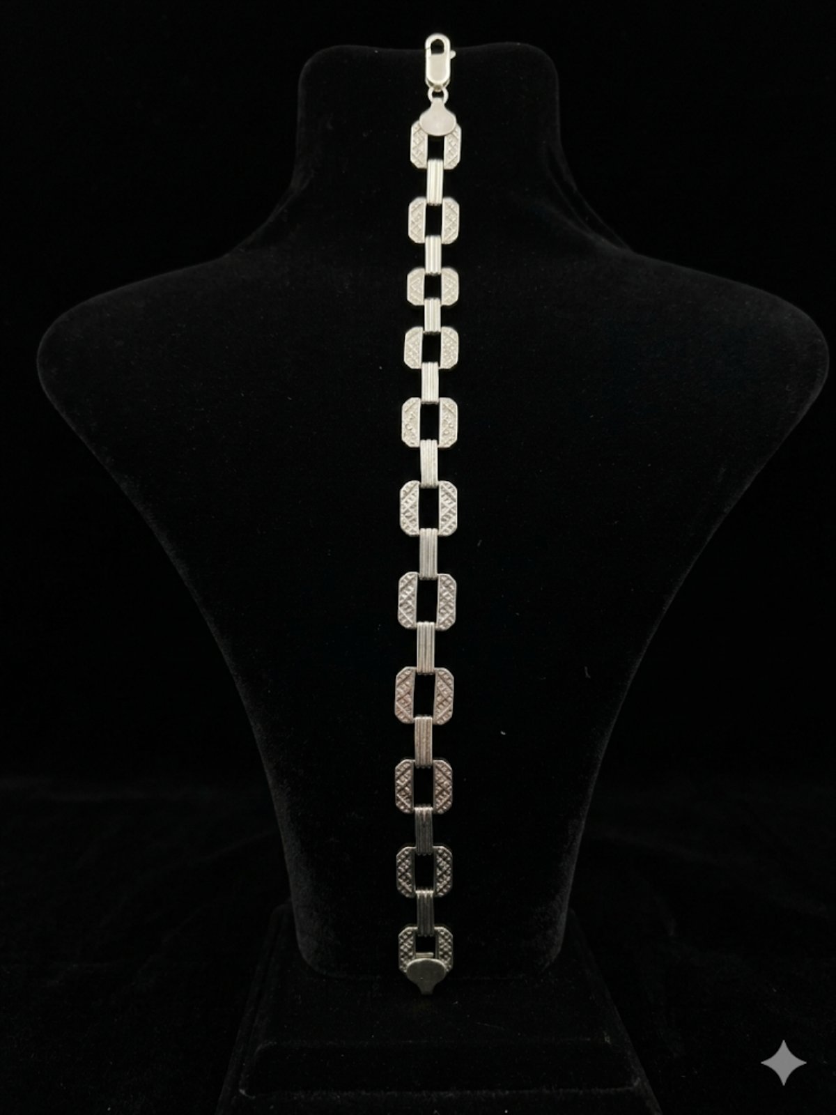 201199 Сребърна гривна за мъже. Сребърна бижутерия от България.