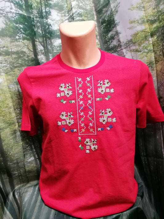 Men's red T-shirt with embroidered Gabrovo embroidery 
