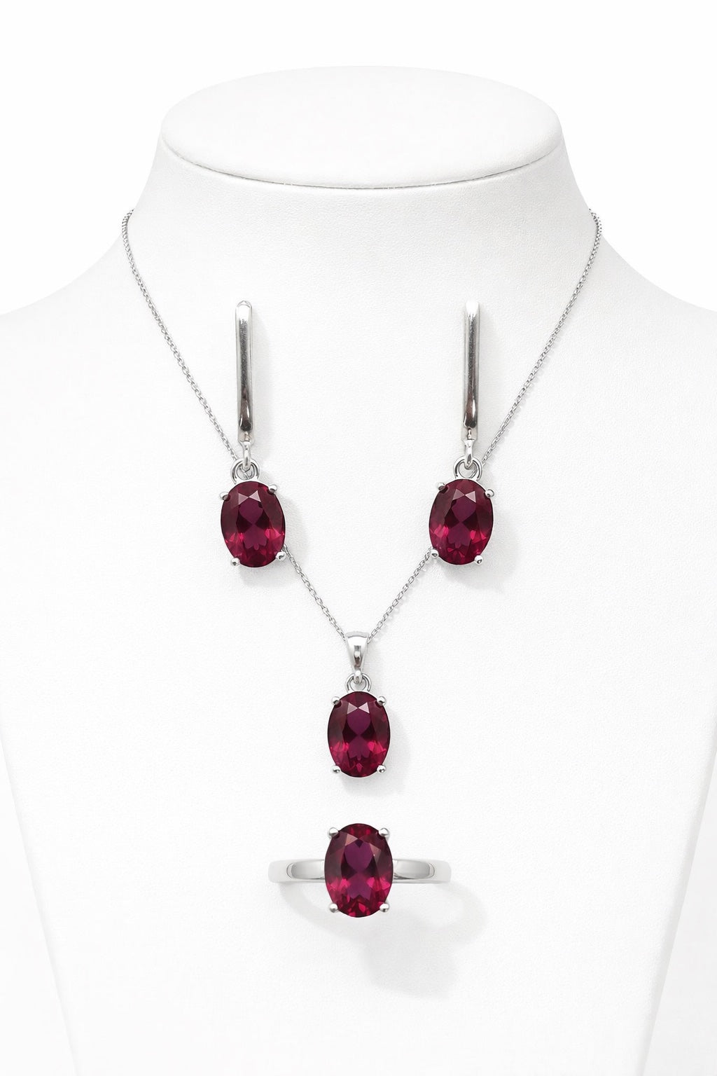 K 2367/ 491 Сребърни бижута с камък рубин. Сребро и рубин