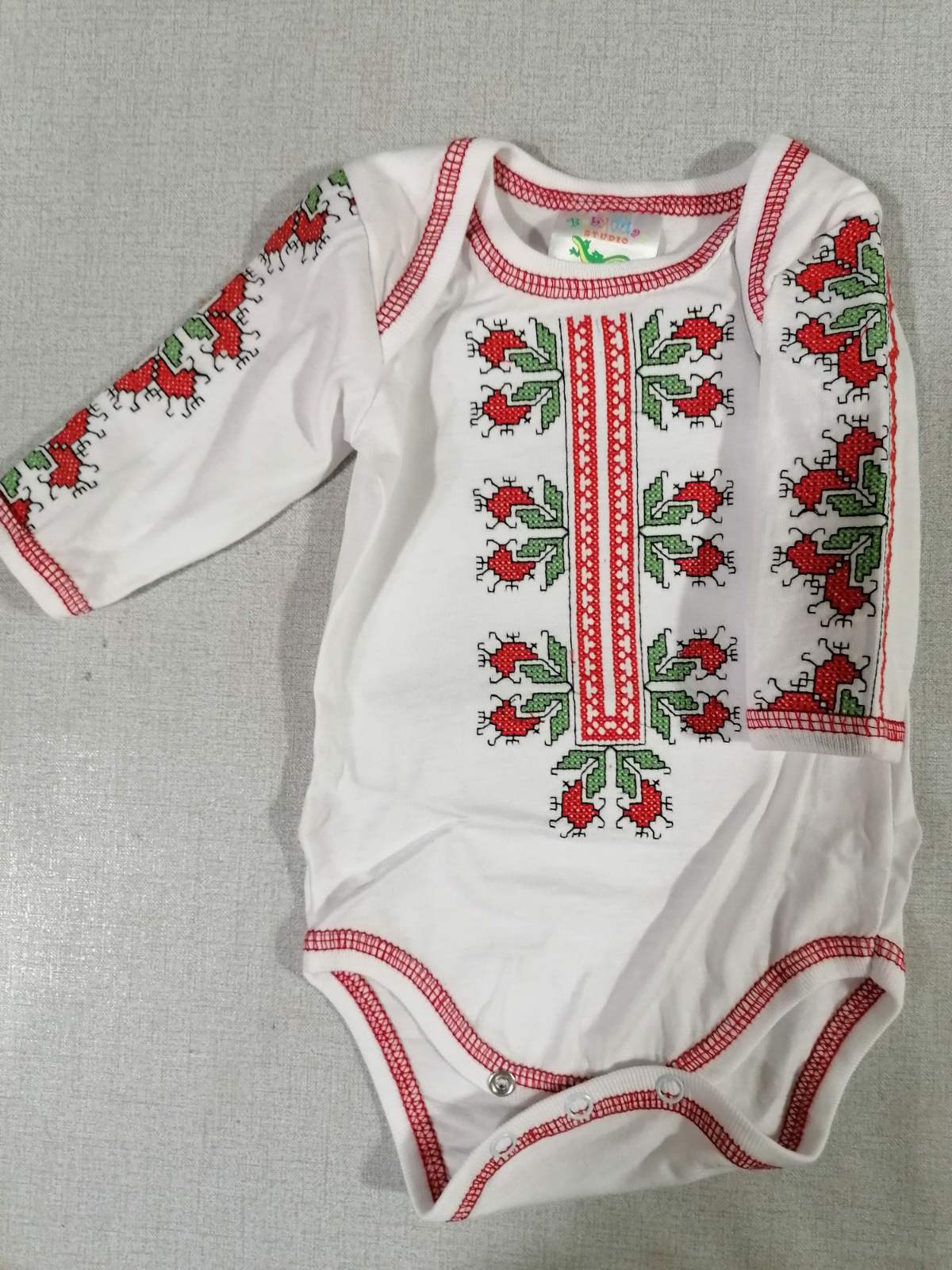 2501 Бебешка народна носия за момиче