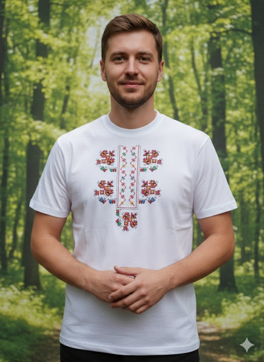 Мъжка бяла тениска с бродирана Габровска шевица