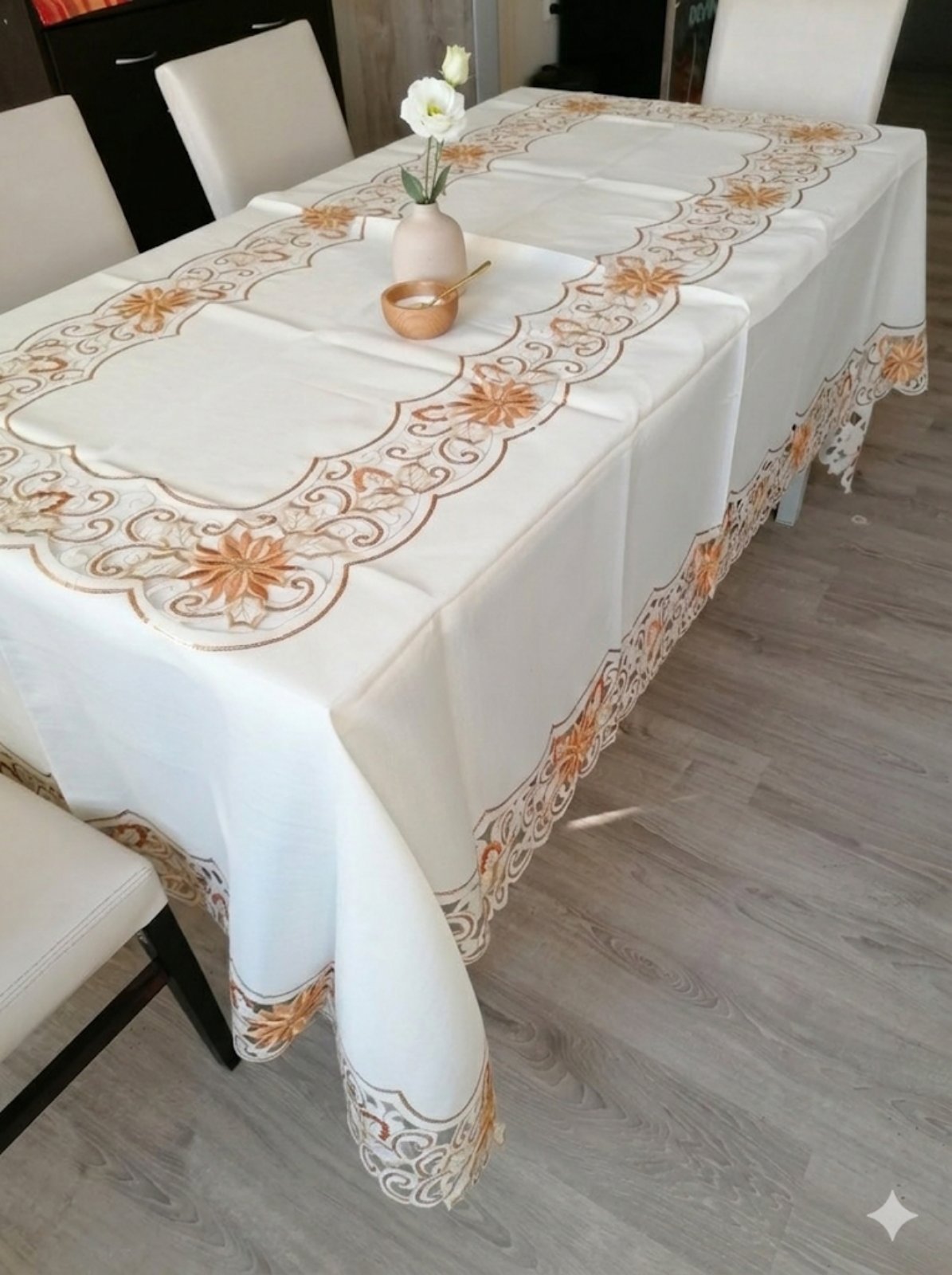 Луксозна покривка с паети 180/270
