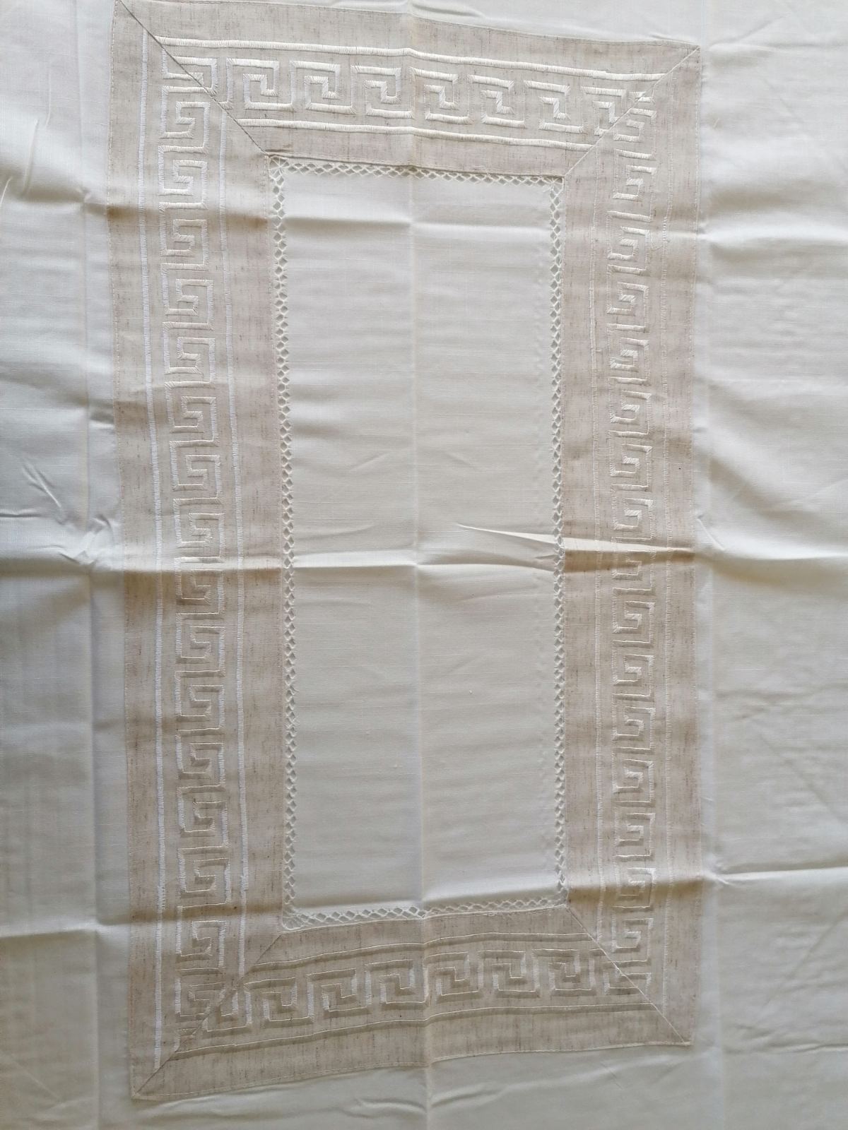 SG 01-1 Стилна покривка за маса 130/180