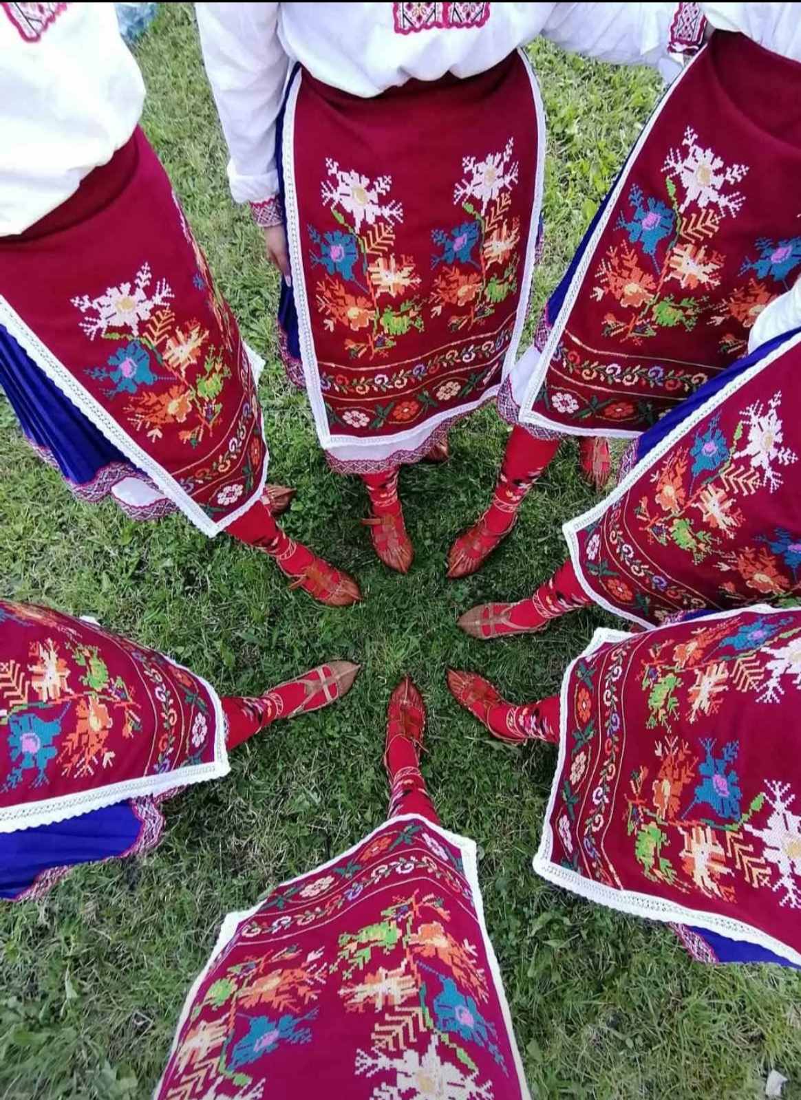 Woolen apron "Kitna Thrace"