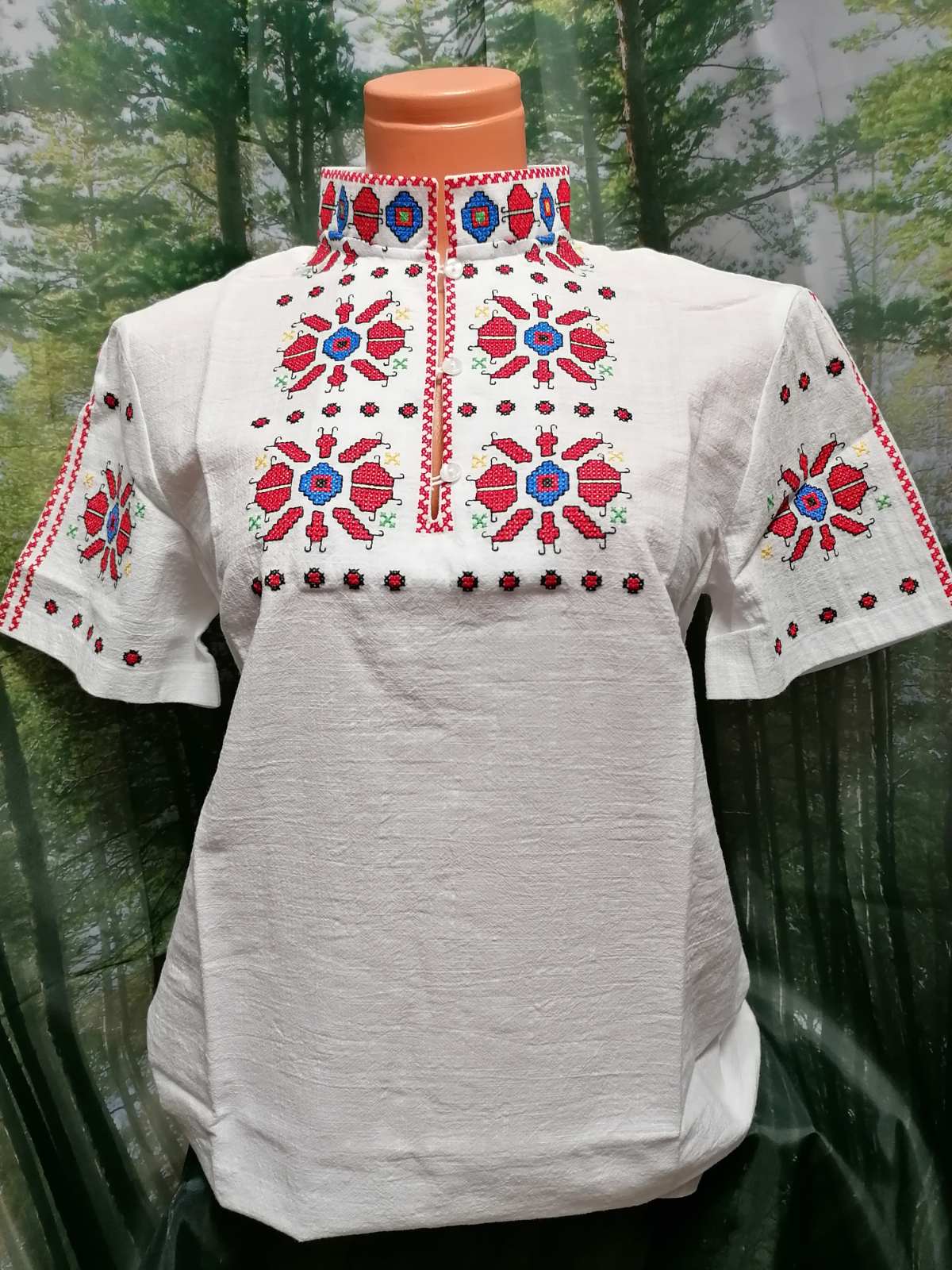 Women's Thracian shirt with short sleeves - embroidered