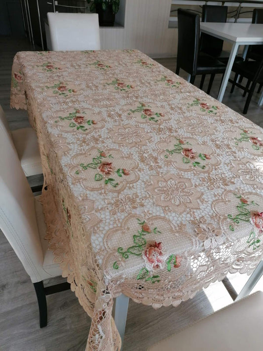 011 Луксозна покривка 150/220 Покривки за маса.