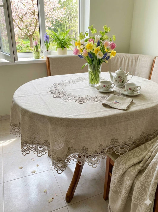 6384  Луксозна покривка за маса Ф150