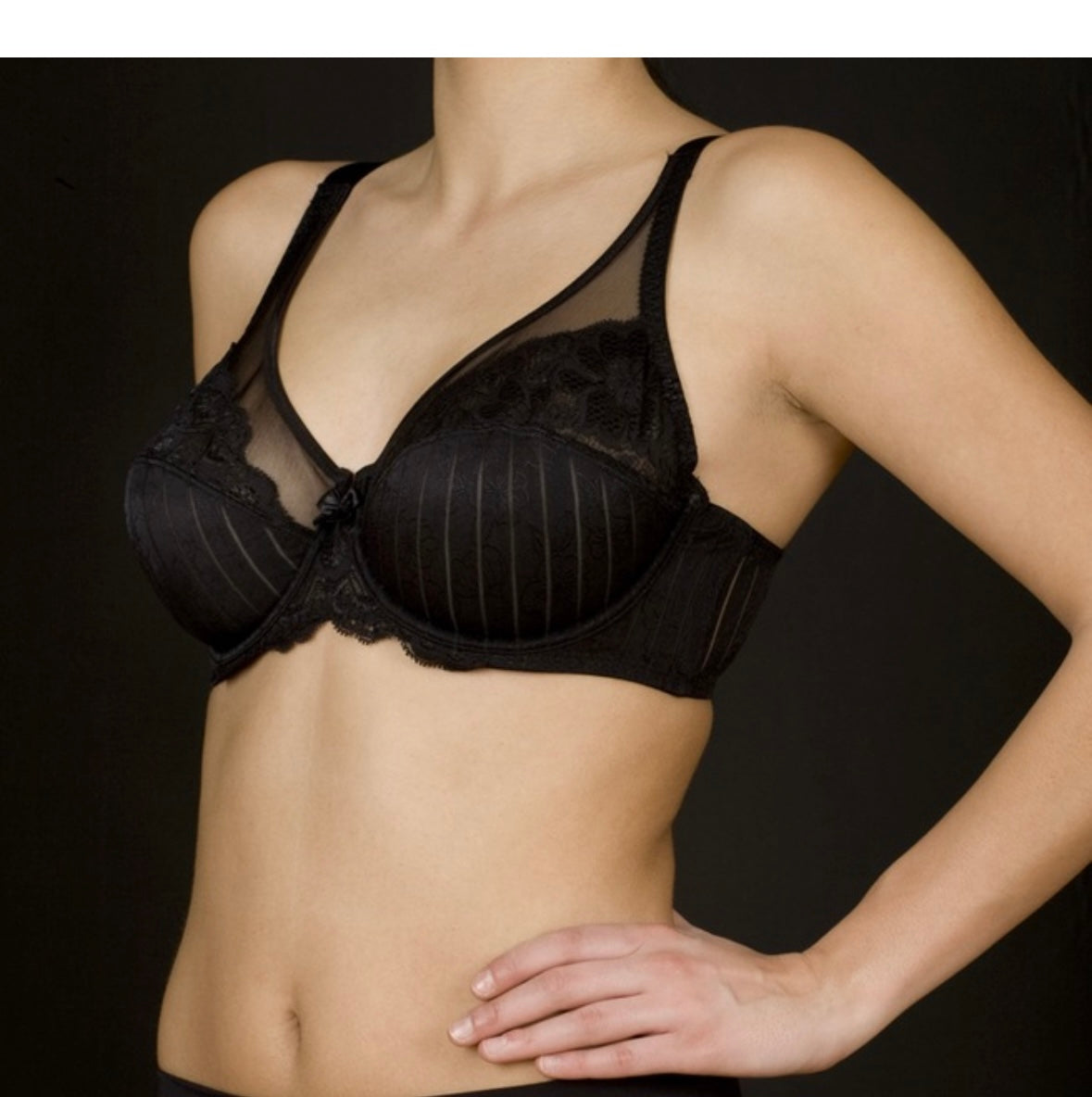 9241 Сутиен "Mariluz" Selene