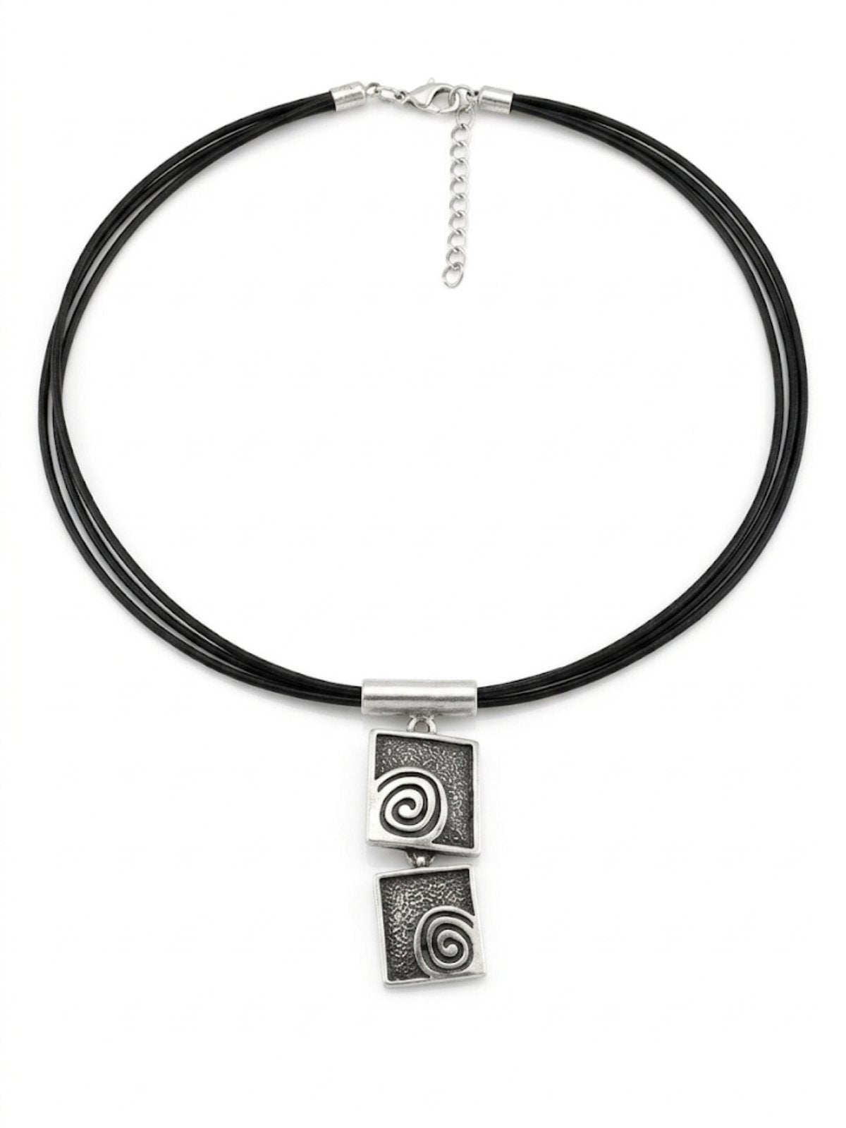 8000672 Сребърна бижутерия от България