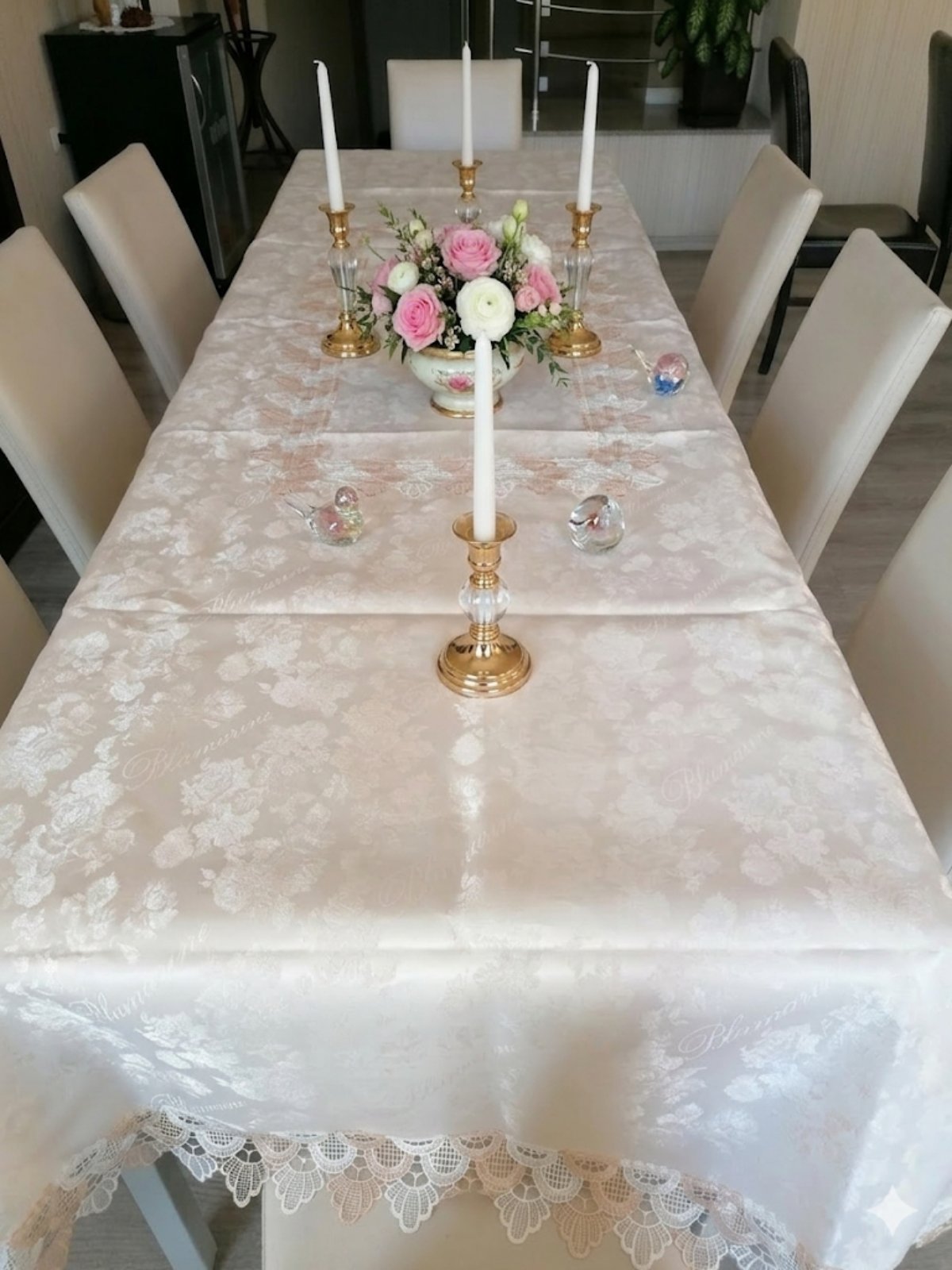 018 Луксозна покривка 180/320 Покривки за маса.