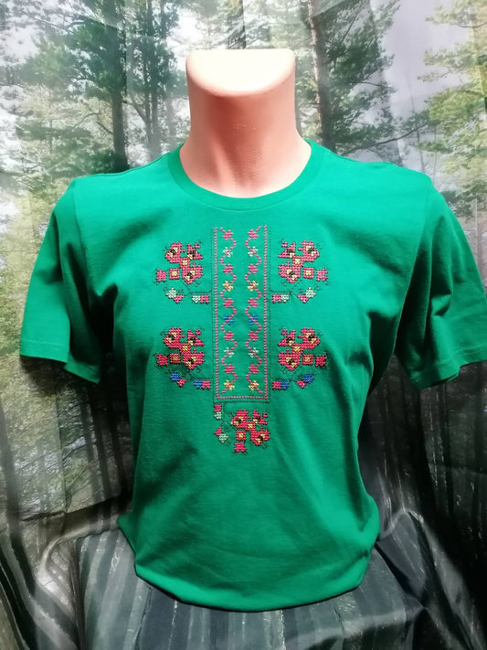 Men's green T-shirt with Gabrovo embroidery