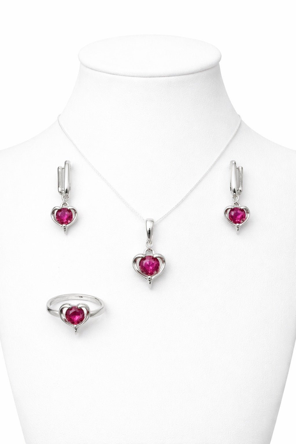 K 2345 / 491 Сребърни бижута с камък рубин. Сребро и рубин