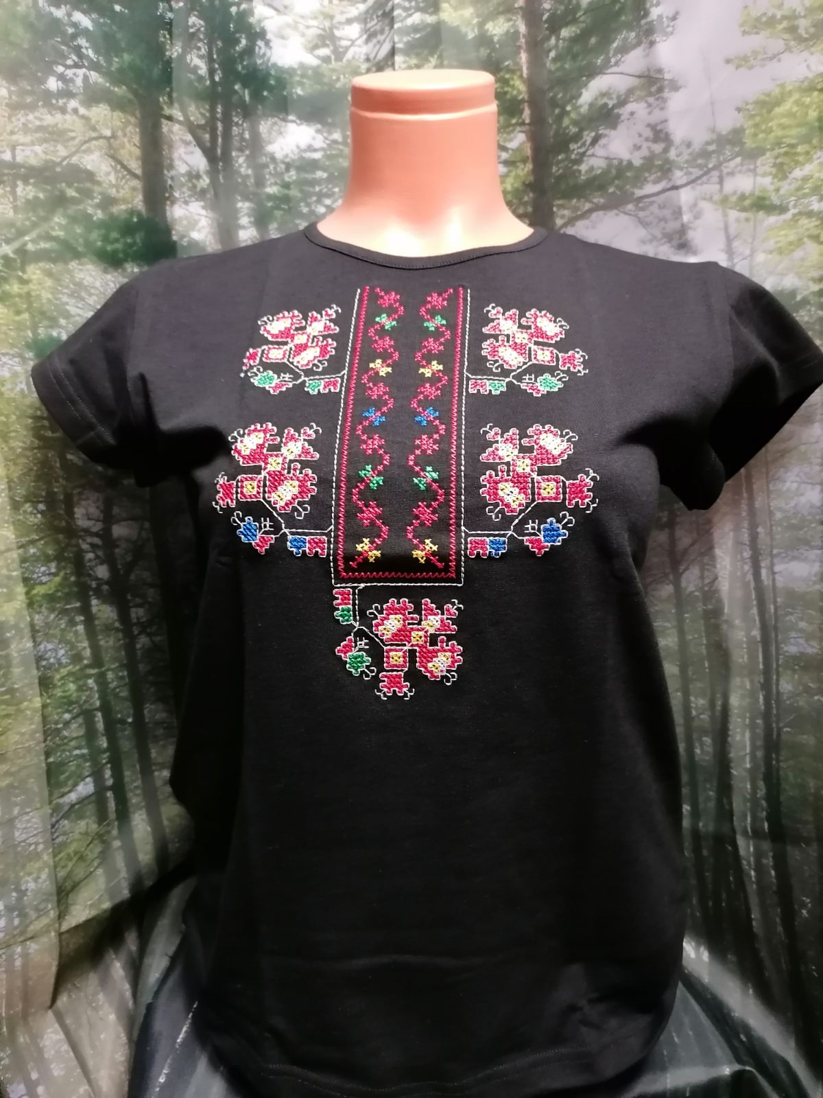 Women's black t-shirt with Gabrovi embroidery - embroidered