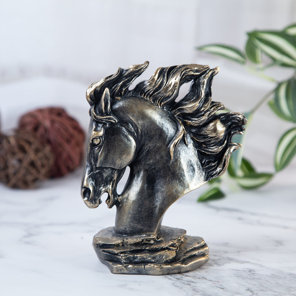81033198 Декоративна статуетка - Кон