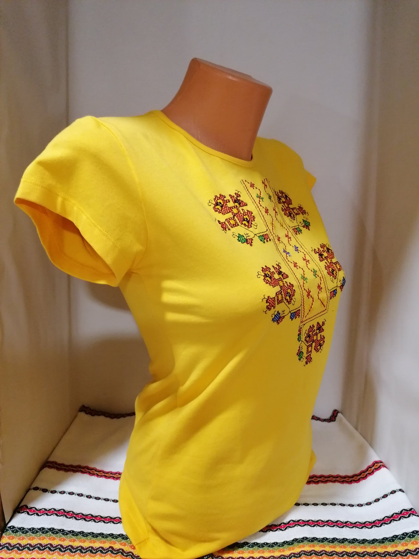 Women's t-shirt with Gabrovi embroidery - embroidered