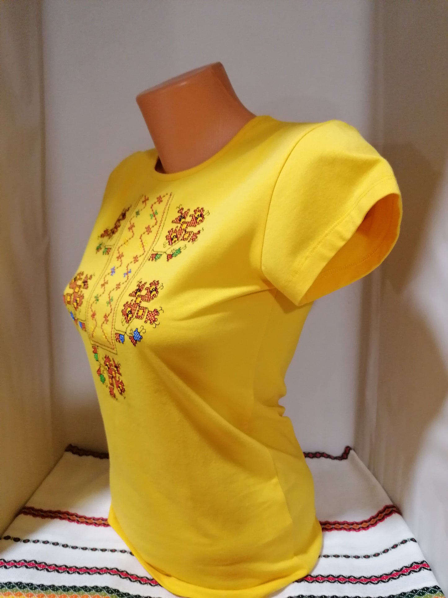 Women's t-shirt with Gabrovi embroidery - embroidered