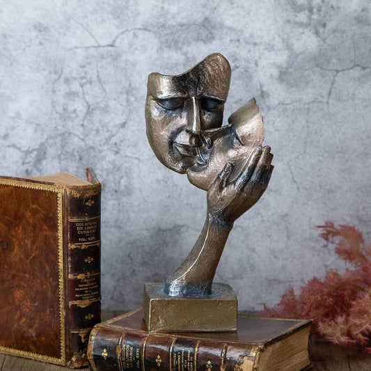 81029150 Декоративна фигура-Страстна целувка