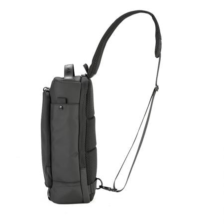 K013-1: Мъжка раницa през рамо Silver FLAME