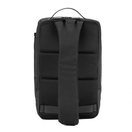 K013-1: Мъжка раницa през рамо Silver FLAME