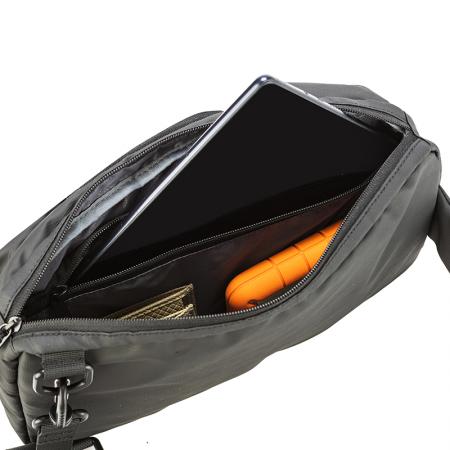 K012-2: Мъжка раница през рамо SILVER FLAME