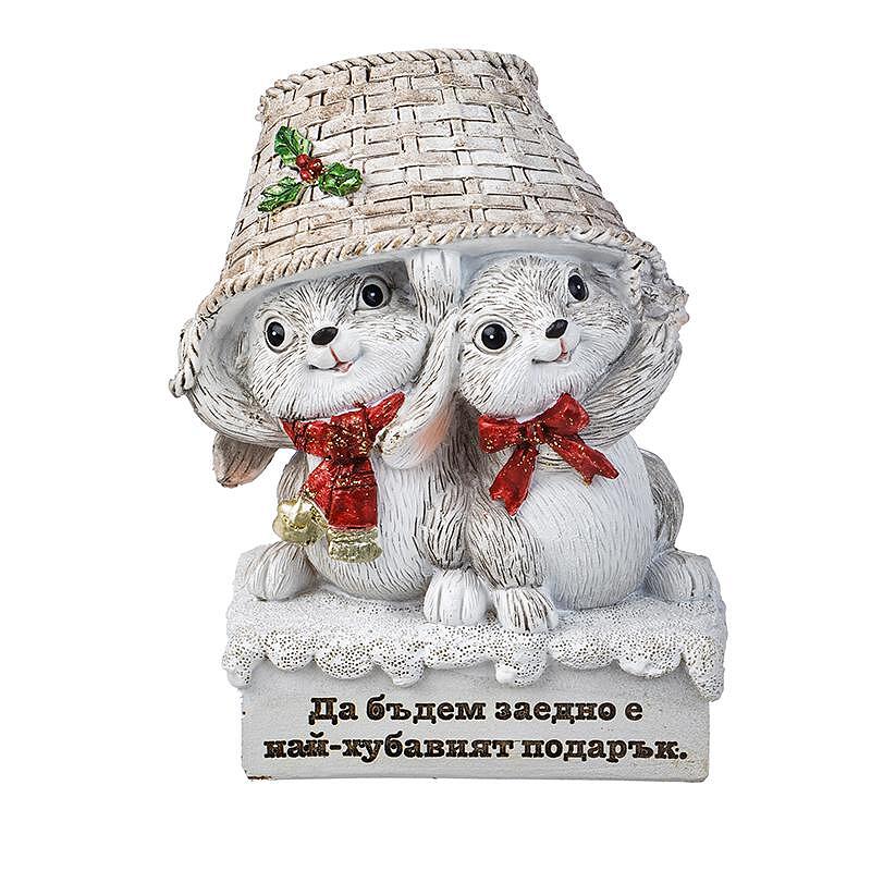 KN077:  Коледна статуетка зайчета с надпис ,,Да бъдем заедно е най-хубавият подарък,,